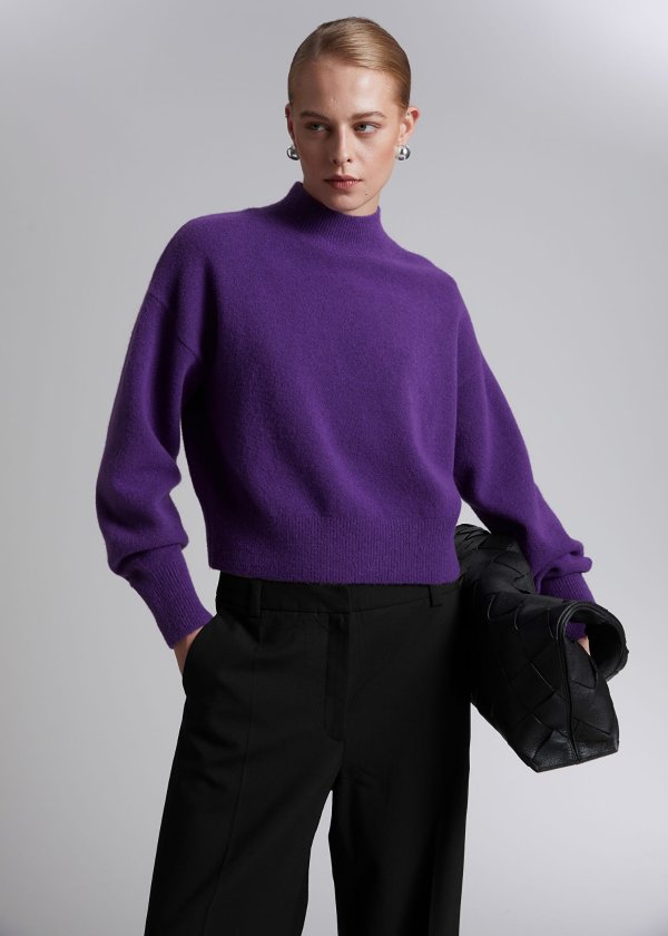 葡萄紫毛衣