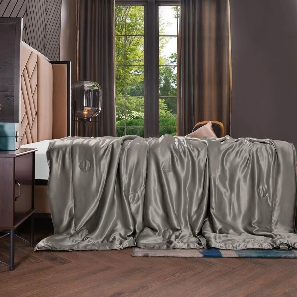 Top Grade 7A | Silk Filled Blanket with Silk Cover | Sofa Throw 53"x70" | 10 Colors