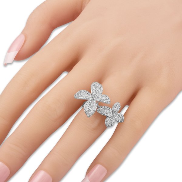 Tresorra 18K White Gold, Diamond Flower Statement Ring