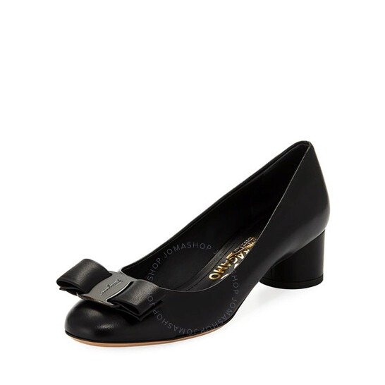 Ladies Vara Bow Pump Shoe in Black, Brand Size 10 D