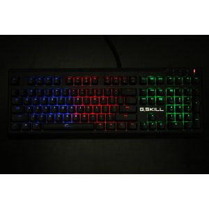 G.SKILL RIPJAWS KM570 RGB Cherry MX RGB 茶轴 机械键盘