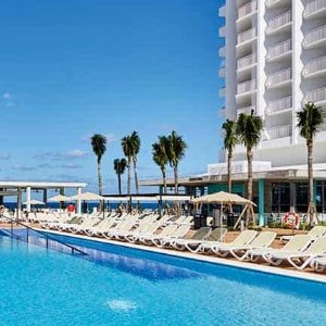 4-Night Adults-Only All-Inclusive Hotel Riu Palace Paradise