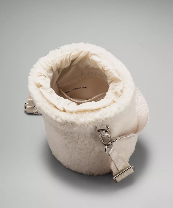 Crossbody Fleece Bucket Bag 2.5L | Women's Bags,Purses,Wallets | lululemon