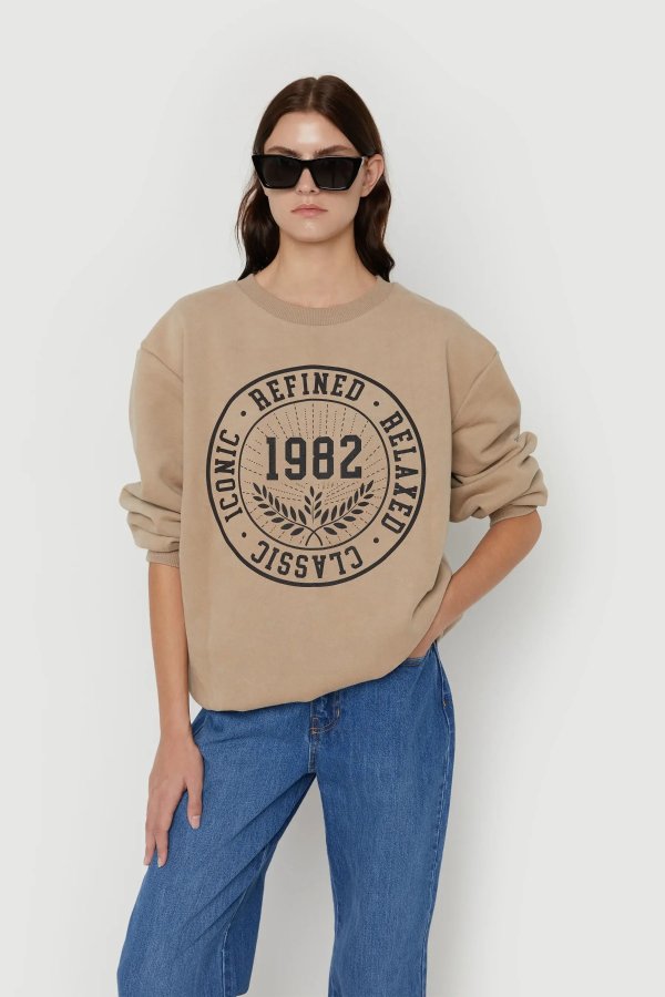 GRAPHIC SWEATSHIRT $58 Additional 20% Off Everything - Automatically applied in cart KT-7794-W Black Fog;Fog Stormy Sea;Silver Taupe PD KT-7794-W $58.00