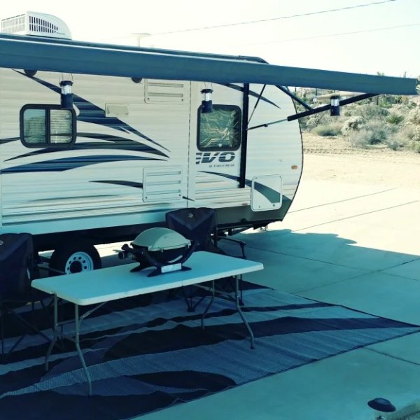 2016 Forest River Evo Trailer Rental in Yucca Valley, CA