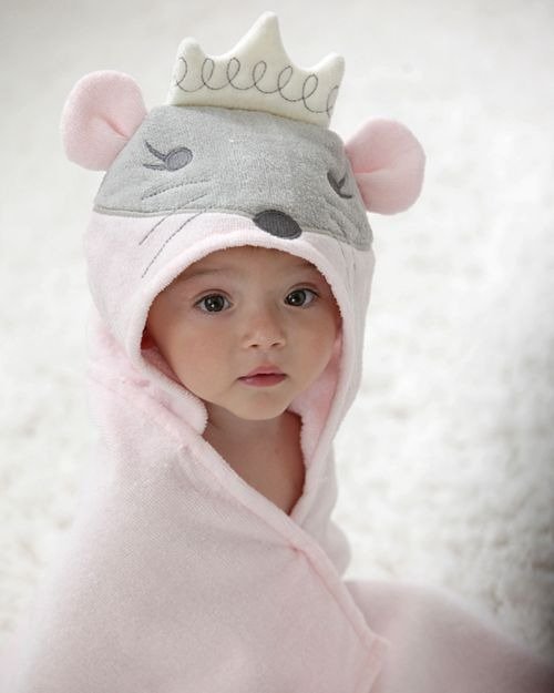Infant Girls' Princess Mouse Hooded Bath Towel