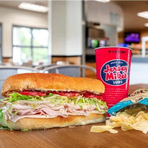 jersey mike's free giant sub