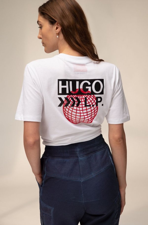 Unisex T-shirt in cotton with planet artwork Unisex regular-fit cargo pants in garment-dyed cotton by hugo