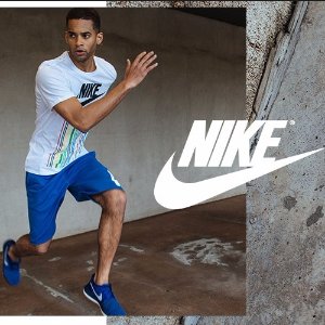 Nike 男士运动短袖、短裤、潮Tee热卖