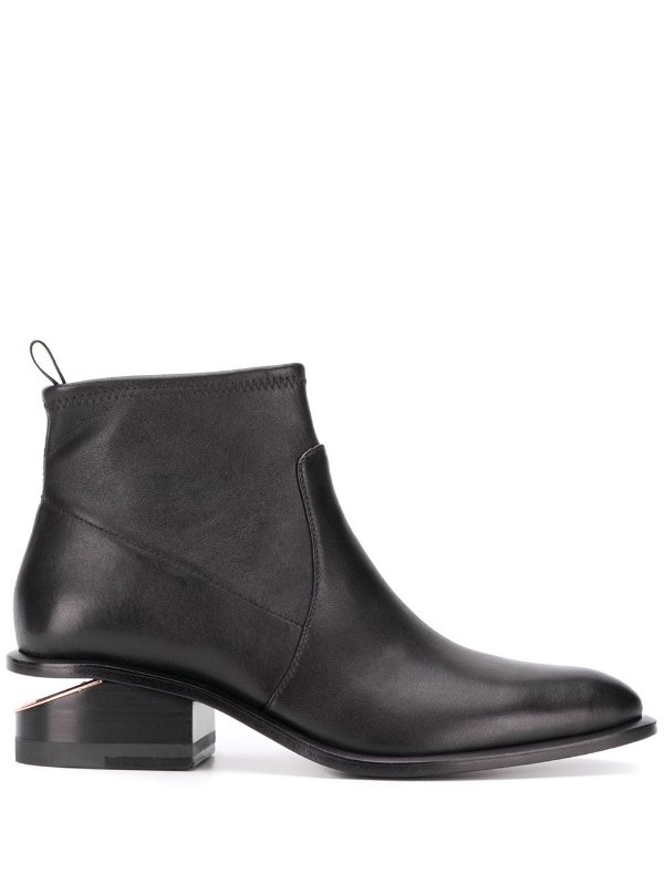 notched-heel chelsea boots