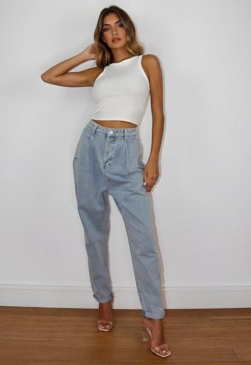 - Light Blue Highwaisted Pleated Slouch Jeans