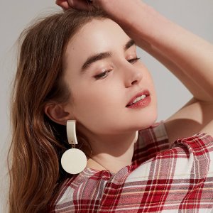 Women's Accessories + Beauty @ Urban Outfitters