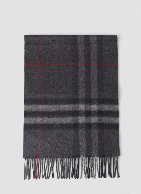 Giant Check Scarf in Grey
