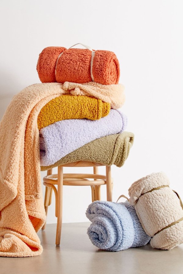 Amped Fleece Throw Blanket