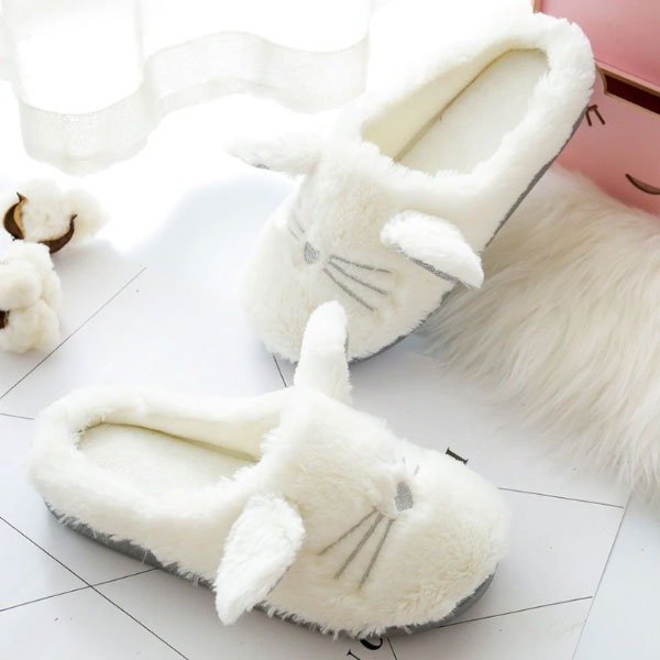 Cute Cat Slippers from Apollo Box