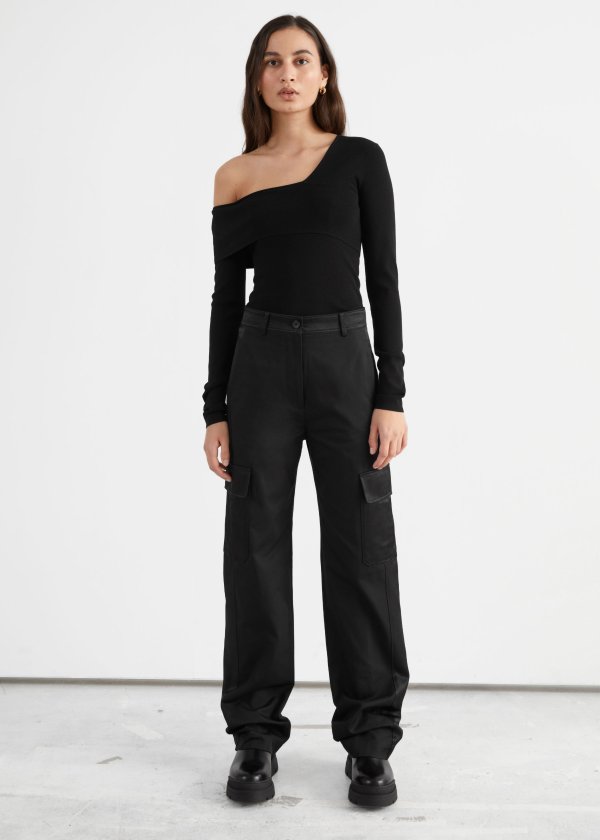 Relaxed Cargo Trousers