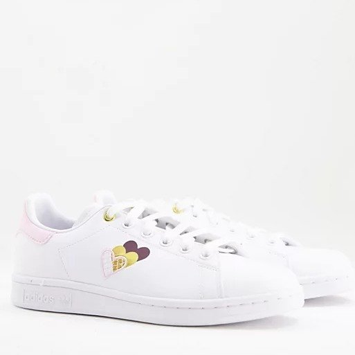 Stan Smiths in white and pink with heart print
