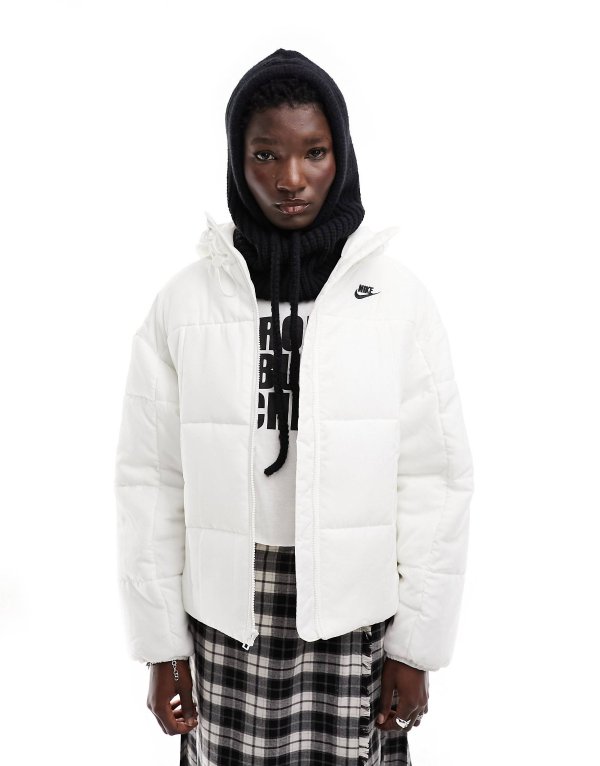 classic puffer jacket in off white