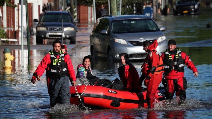 纽约洪水 | 死亡人数不断攀升，东岸洪水已造成至少40人死亡，超小仅2岁！