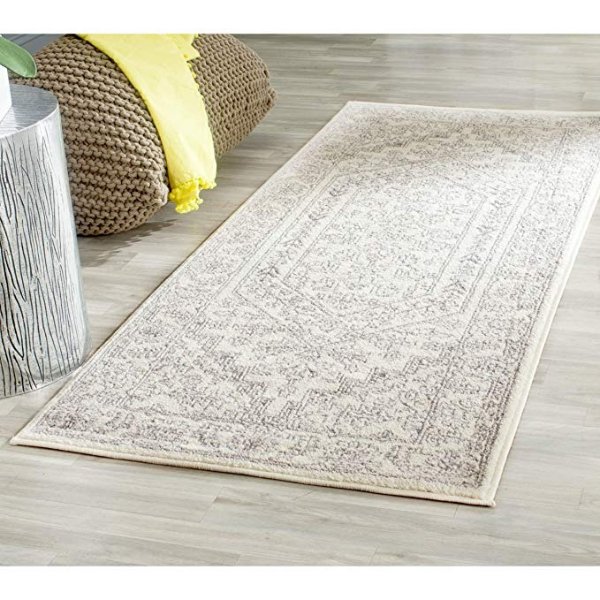 Adirondack Collection ADR108B Ivory and Silver Oriental Vintage Medallion Runner (2'6" x 6')