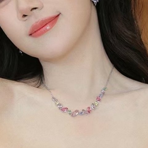 即将截止：Swarovski 黑五项链专场蓝天鹅£57、泰迪熊水晶链£99 6折