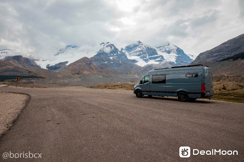 van_athabasca_glacier_2.jpg