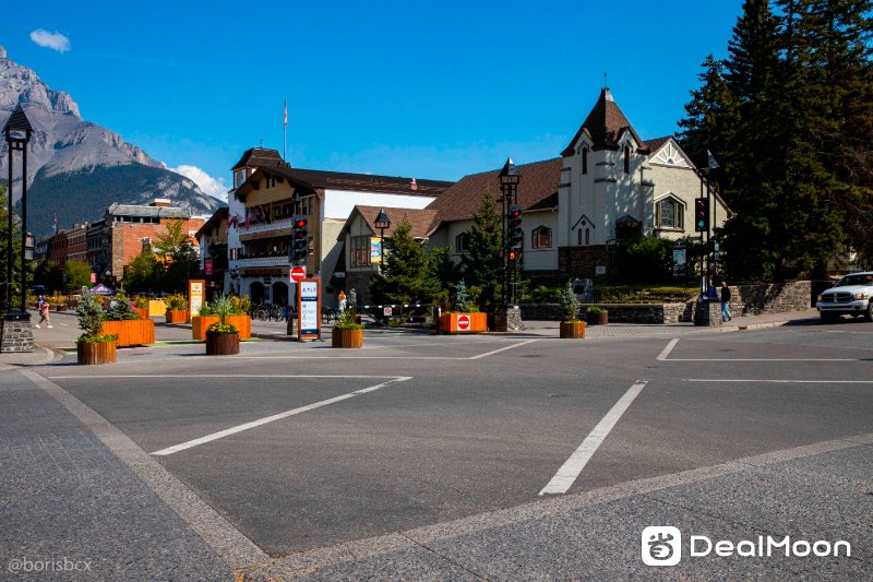 banff_town.jpg