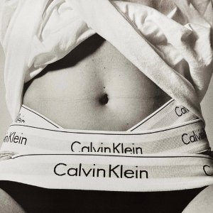 Calvin Klein 折扣区美衣热卖 运动内衣$11 内裤套装$27