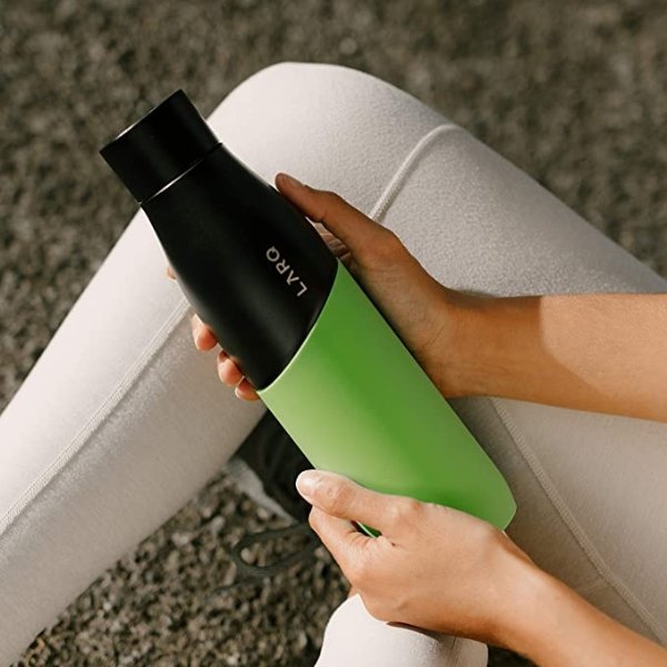 Lightweight Self-Cleaning and Non-Insulated Stainless Steel Water Bottle With UV Water Purifier, 32oz, Black/Vert