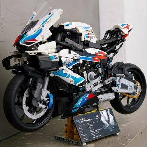 LEGO 机械组 宝马BMW M1000 RR摩托车 42130