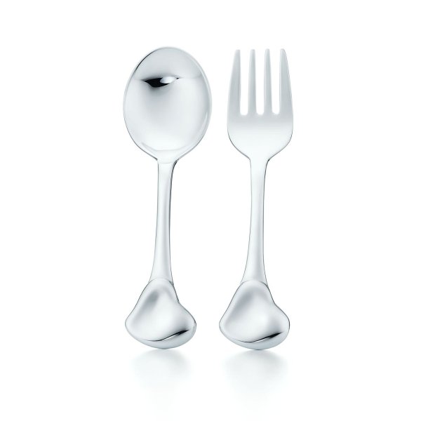 Elsa Peretti® Full Heart fork and spoon baby set. | Tiffany & Co.