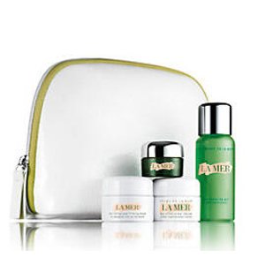 With $350 La Mer Purchase @ Saks Fifth Avenue