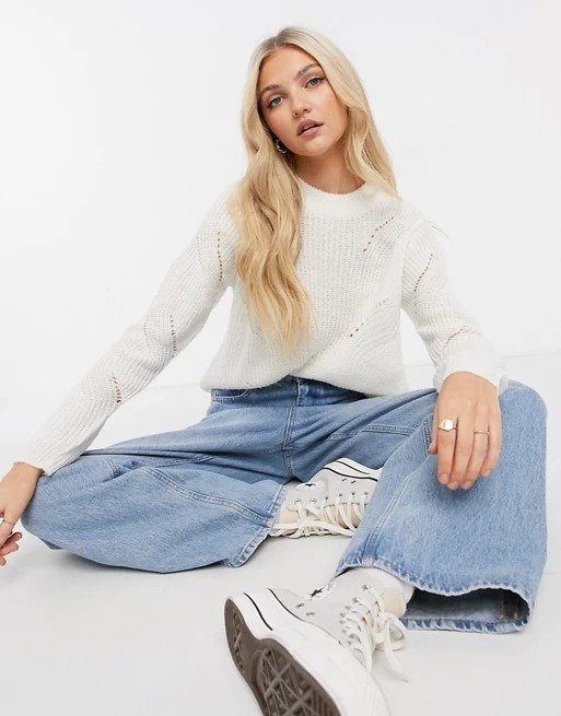 long sleeve fine knit detailed sweater in white 