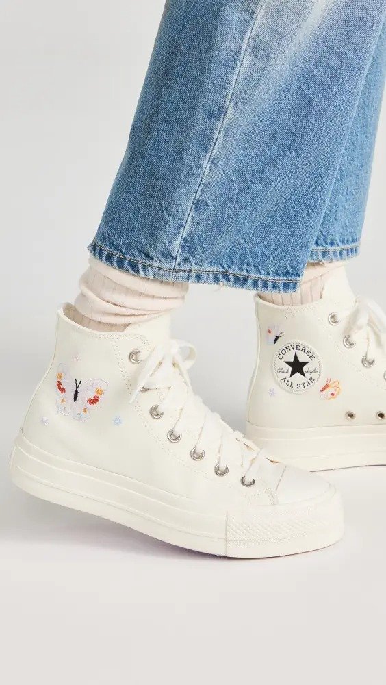 Chuck Taylor Lift Sneakers