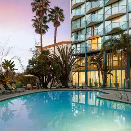 Stay at DoubleTree by Hilton Hotel San Diego - Hotel Circle, CA