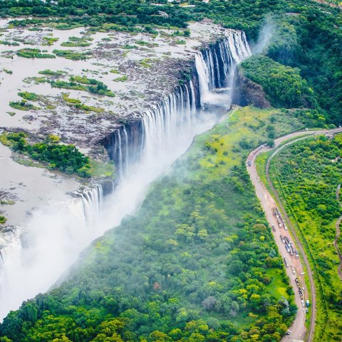 Southern Africa: 8-Day Small-Group Luxury Safari Tour with Five-Star Lodge Stays, Game Drives & Victoria Falls Cruise | Luxury