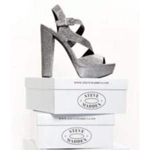 Select Men's and Women's Collections @ Steve Madden