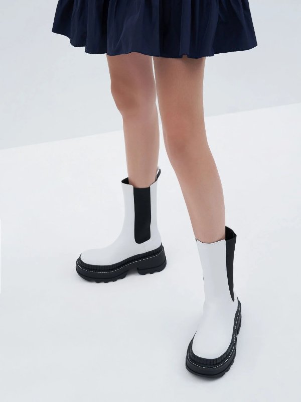 White Rhys Chelsea Calf Boots | CHARLES &amp; KEITH