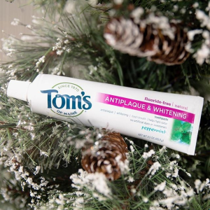 Tom's of Maine Antiplaque and Whitening Fluoride-Free Toothpaste, Peppermint, 5.5 oz., Pack of 2