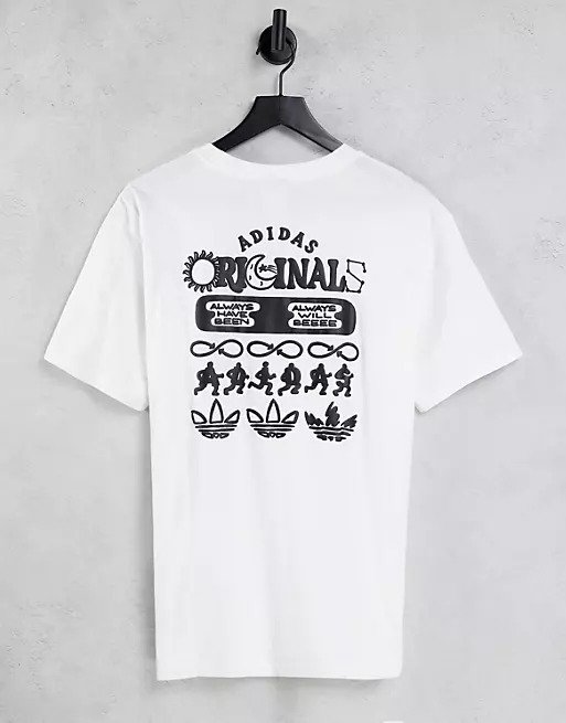 graphics t-shirt in white with back print