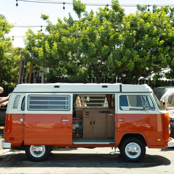 加州周边 1979年产大众凸窗自动露营车