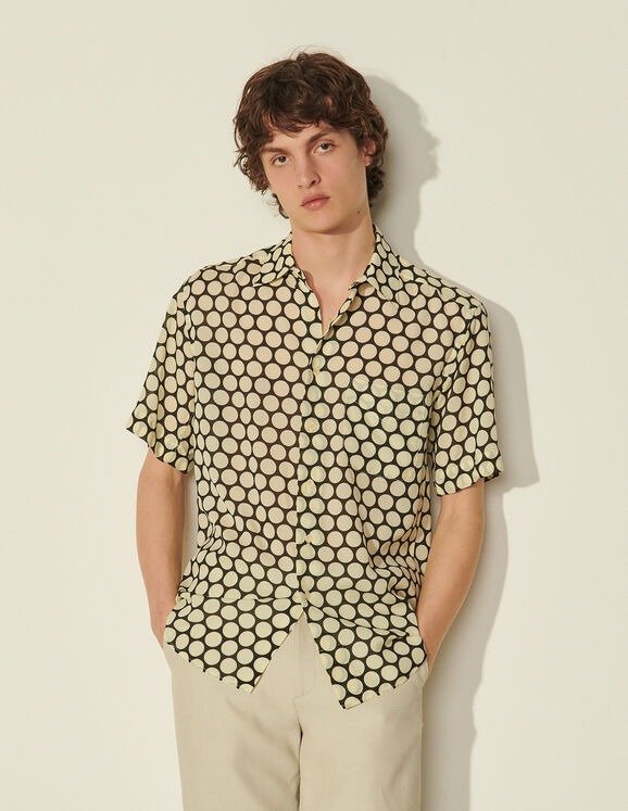Short-sleeved flowing patterned shirt