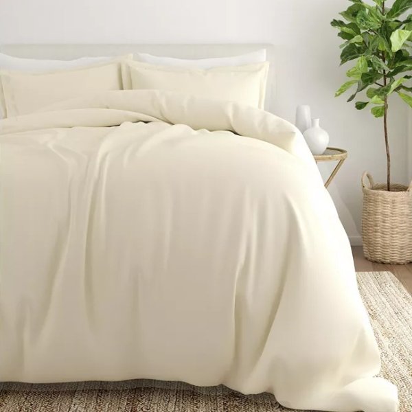 Dynamically Dashing Duvet Cover Set by The Home Collection, Twin