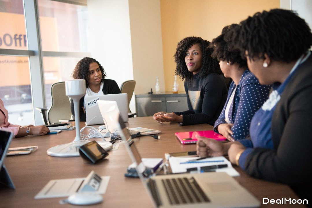 four-woman-at-the-conference-room-1181421.jpg