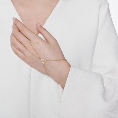 Fitzgerald Pyramid Hand Chain in Gold