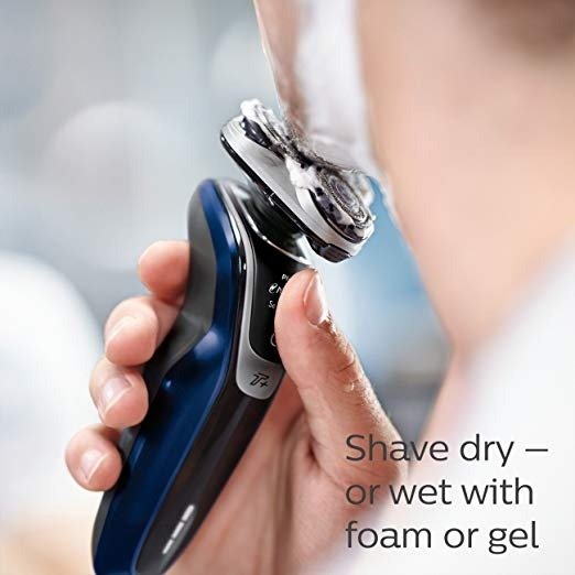 Norelco Electric Shaver 5750 Wet & Dry