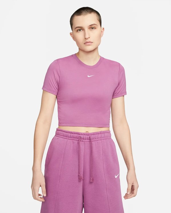 Sportswear Essential Women's Crop Top..com