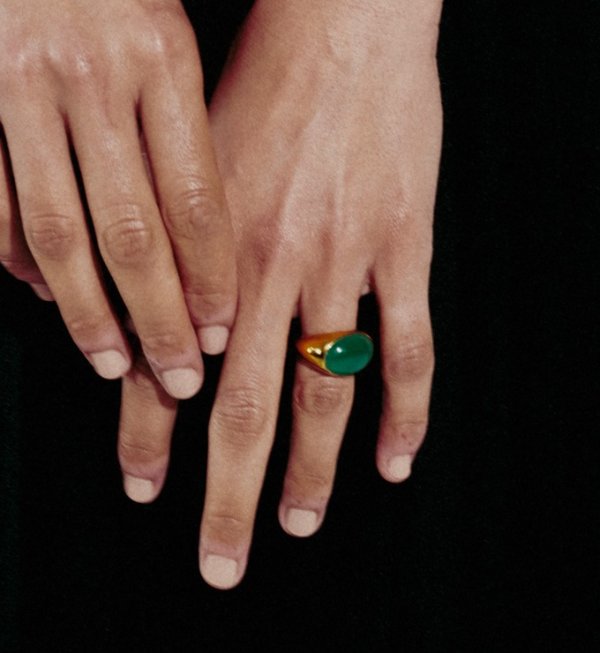 祖母绿宝石戒指