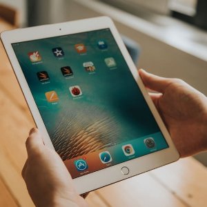 折扣升级：Apple 2018新款iPad 9.7英寸128G  玫瑰金