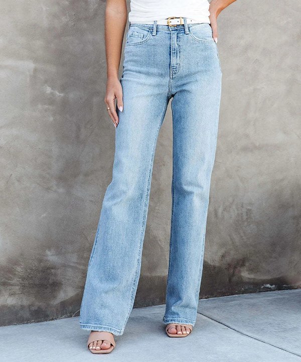 Blue Pocket Straight-Leg Jeans - Women